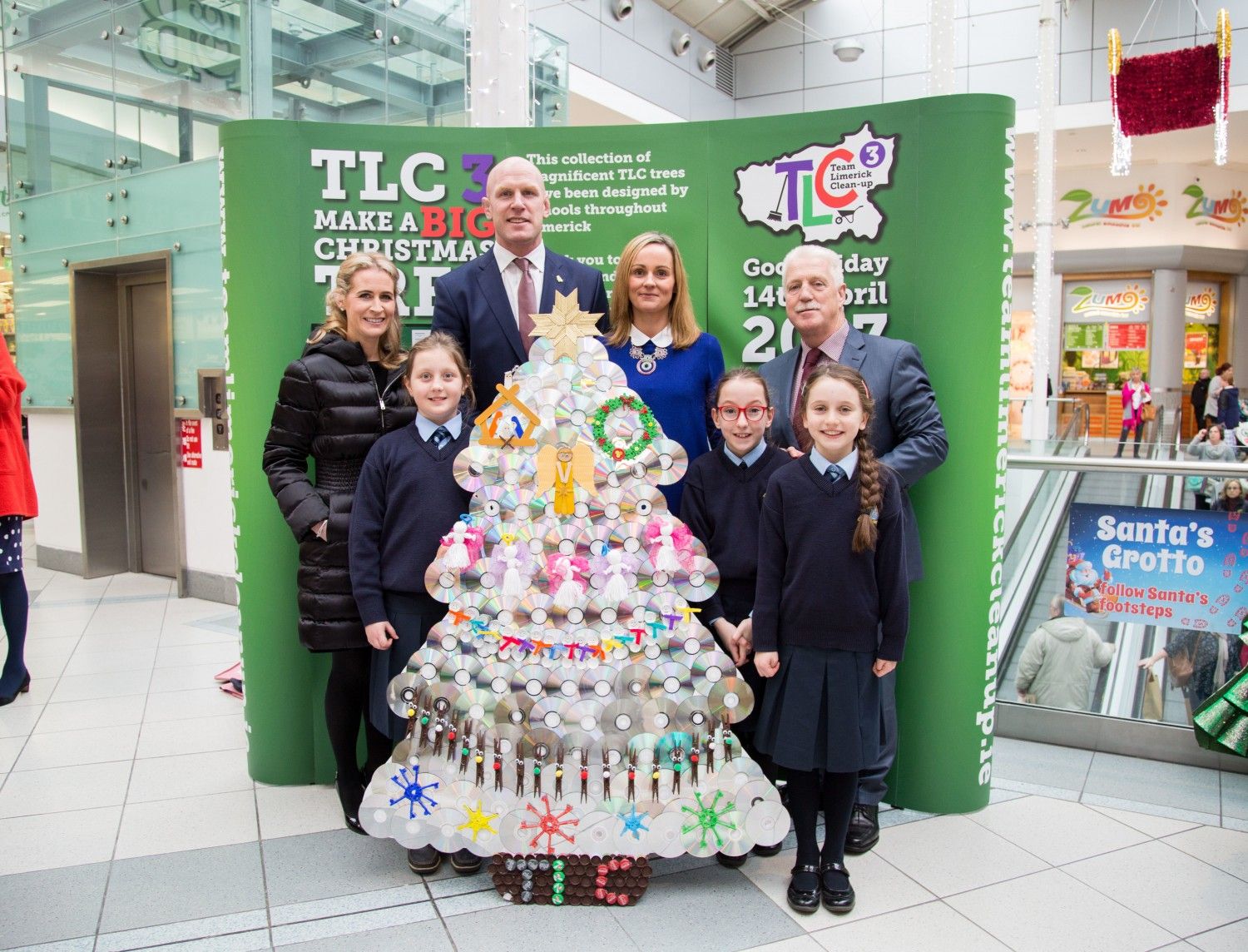 12.12.2016           
Winners of TLC3s Make A Big Christmas Tree competition were announced today in the Crescent Shopping Centre. Sue Ann Foley, Chair of the JP McManus Benevolent Fund, which sponsored the competition, was joined by teachers and students from the three winning categories.

Pictured are CATEGORY 2 (Second- fourth class)
First prize winners Our Ladys Abbey, Adare, 4th Class, Faye McGann, Bonnie Walsh, Aoibheann Walsh and Ms. Trisha Lavin  with Sue Ann Foley, Chair of the JP McManus Benevolent Fund, Paul O'Connell and John Davitt, Crescent Shopping Centre. Picture: Alan Place